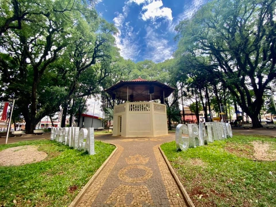 Praça Comendador Jamil Abrahão Saad em Cordeirópolis — Foto: Cordero Virtual